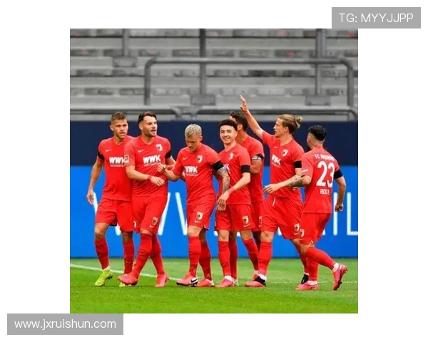 法甲防守策略解析:低位防守与快速回收谁更稳? 法甲防守策略解析:低位防守与快速回收谁更稳?